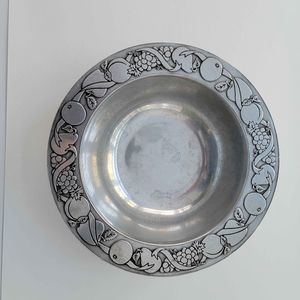 Vintage Wilton Armetale Pewter Fruit Pattern Vegetable Deep Bowl Serving Dish